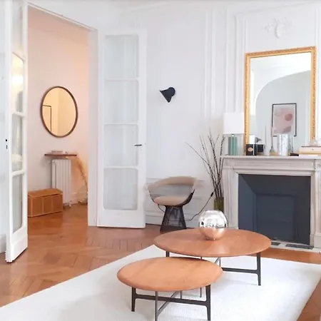 2br Washington Champs Elysees Apartman