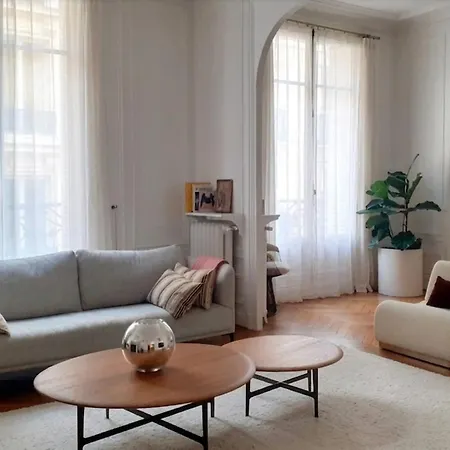 2br Washington Champs Elysees 아파트 파리